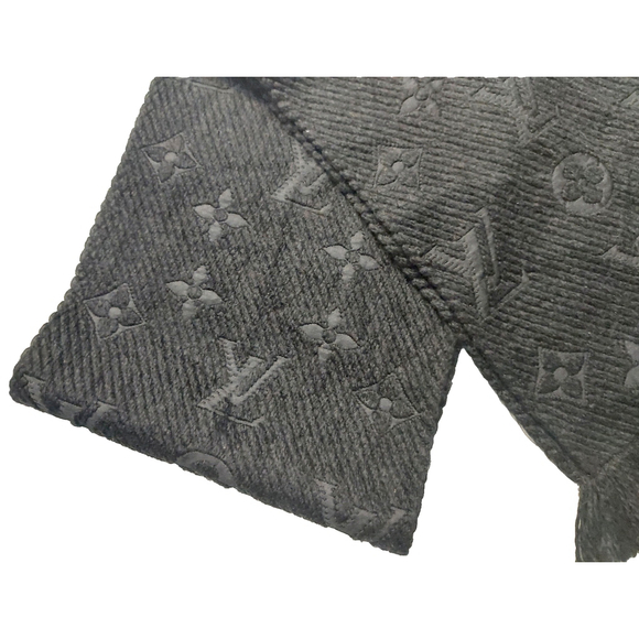 Louis Vuitton LV Monogram Logomania Black & Black Wool Silk Scarf Unisex $635 - Picture 16 of 16
